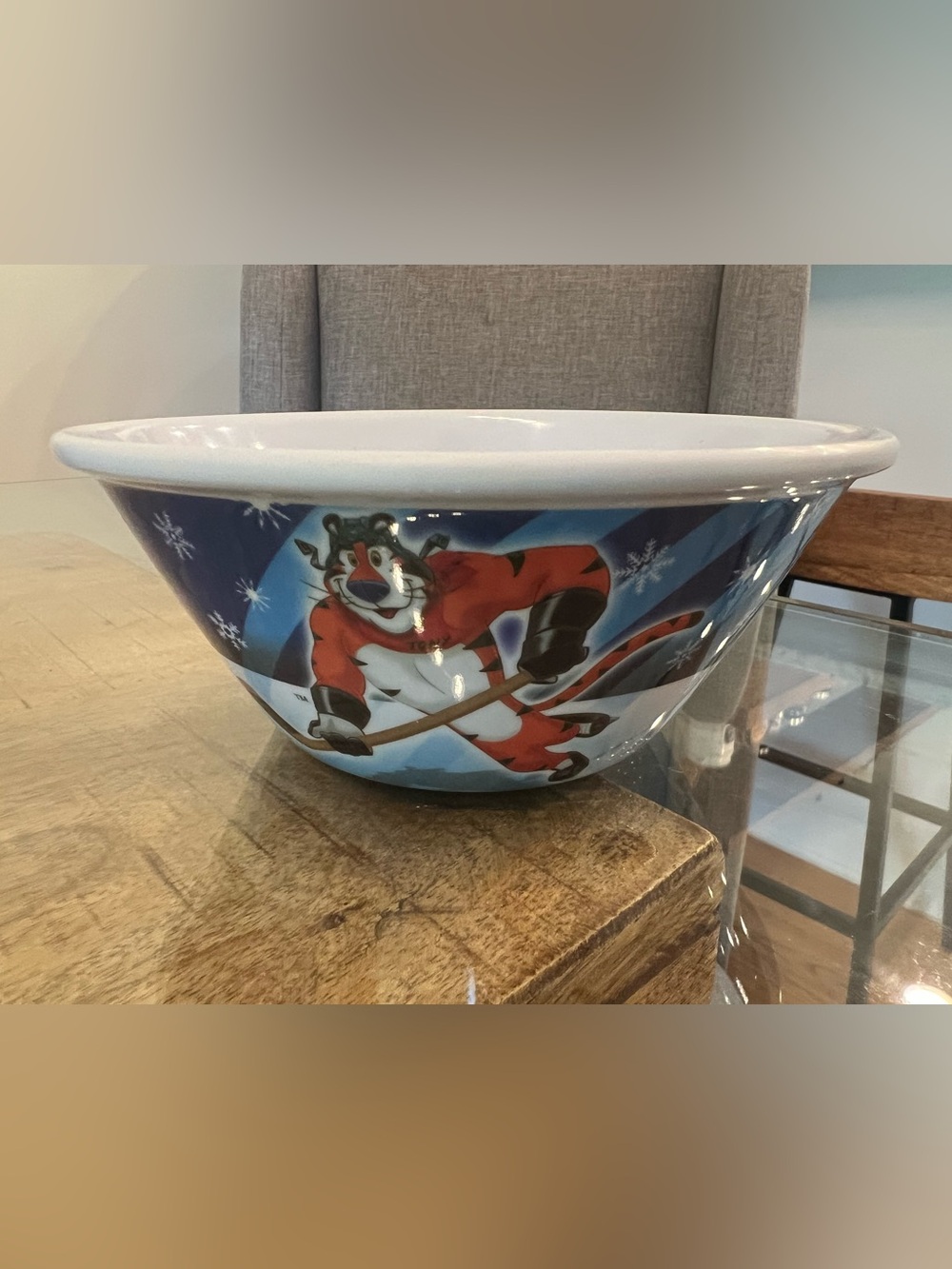 RARE Kelloggs 2014 Olympics Bowl Tony the Tiger Hockey